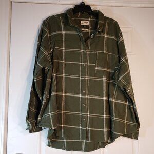 UNIVERSAL THREAD GREEN  WHITE LONGSLEEVE WOMEN SHIRT BUTTON  SIZE 2X RELAXED FIT